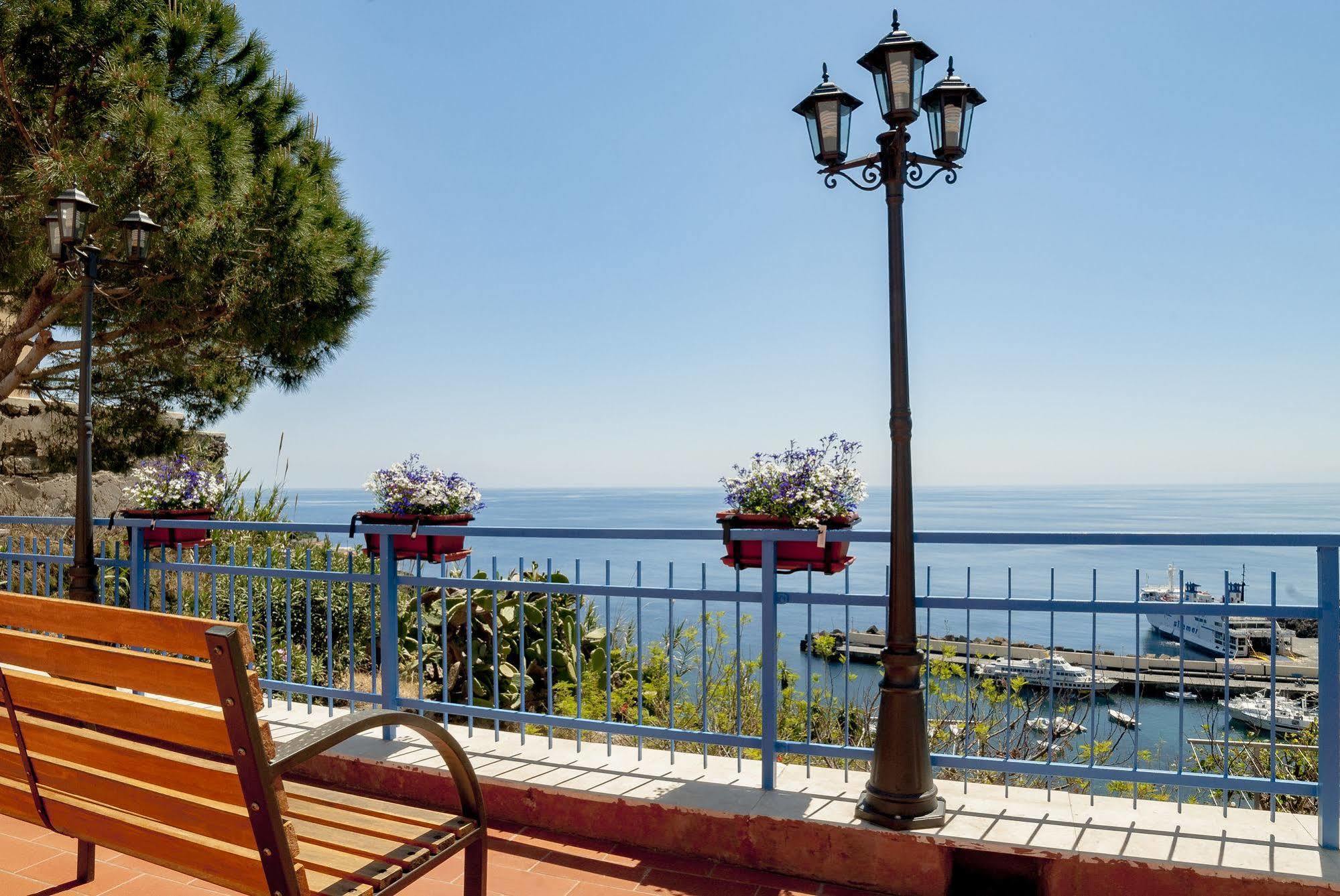 Sogni Nel Blu Aparthotel Isola di Ustica Buitenkant foto